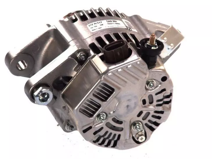 DENSO ALTERNATOR SILNIKA DAN964