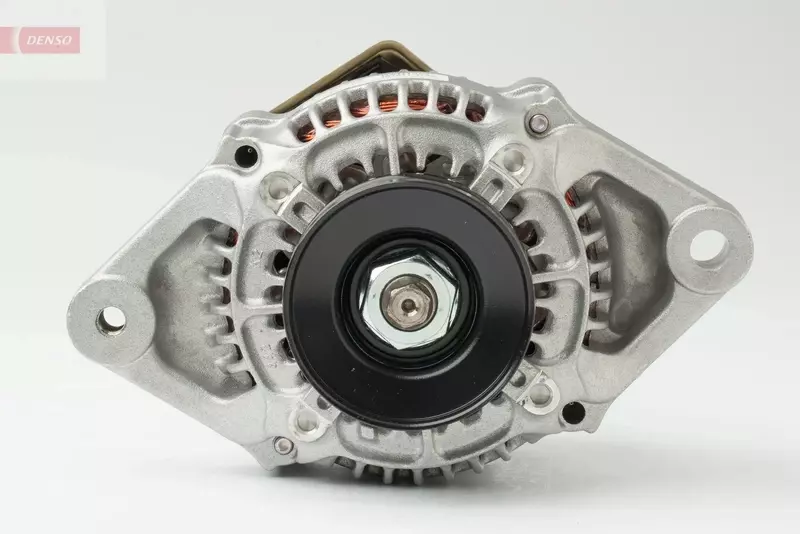 DENSO ALTERNATOR SILNIKA DAN1067 