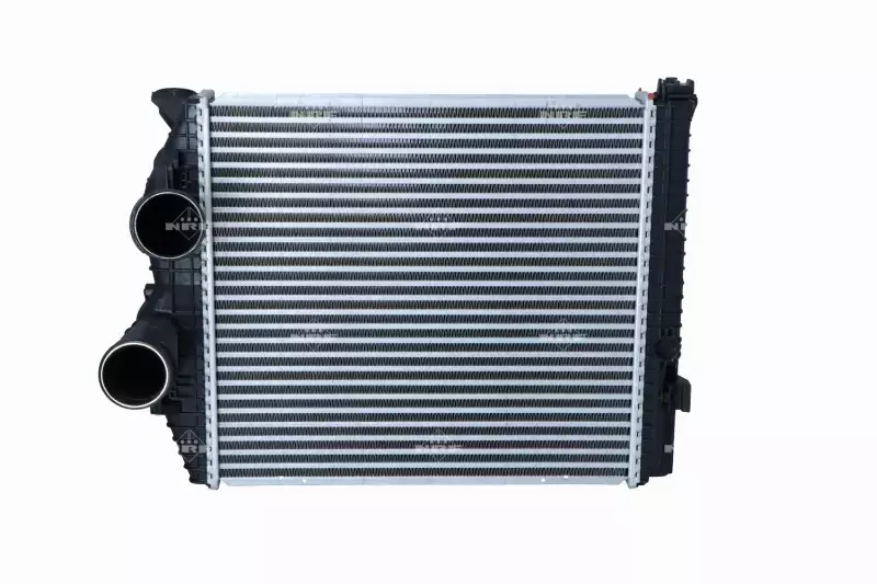 NRF CHŁODNICA INTERCOOLER 30211 