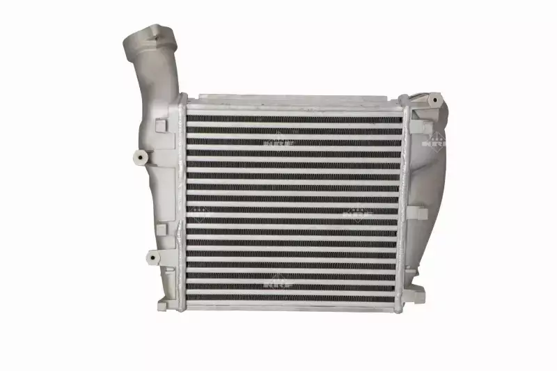 NRF CHŁODNICA INTERCOOLER 30782 