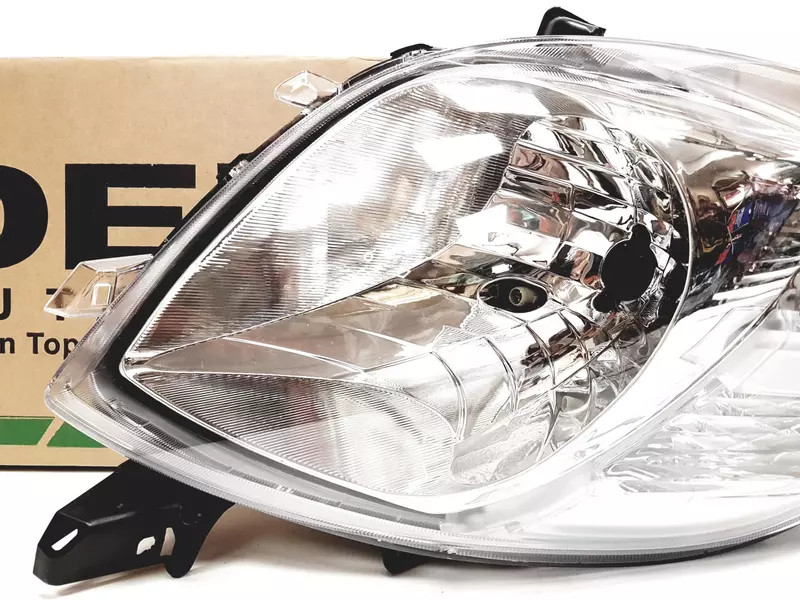 DEPO REFLEKTORY LAMPY PRZÓD TOYOTA YARIS P9 05-09 