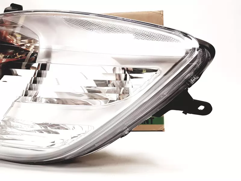 DEPO REFLEKTORY LAMPY PRZÓD TOYOTA YARIS P9 05-09 