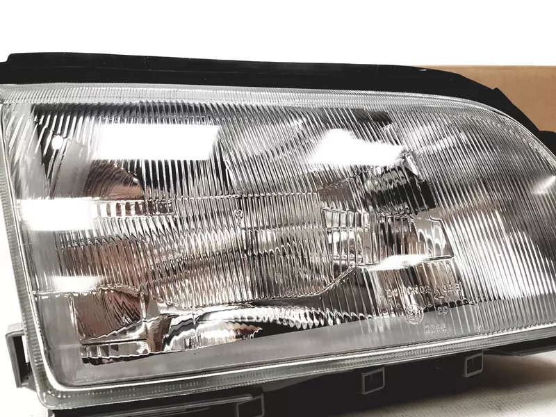 DEPO REFLEKTORY LAMPY PRZÓD MERCEDES C W202 93-96 