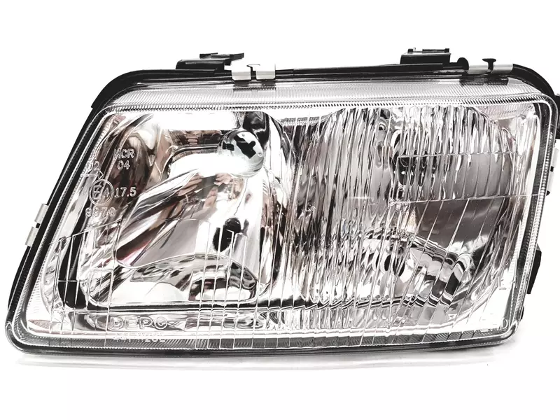 DEPO REFLEKTORY LAMPY PRZÓD AUDI A3 8L1 96- 2 SZT 