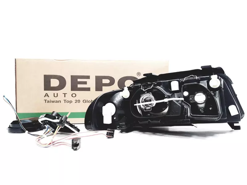 DEPO REFLEKTORY LAMPY PRZÓD AUDI A4 B5 99-01 2 SZT 