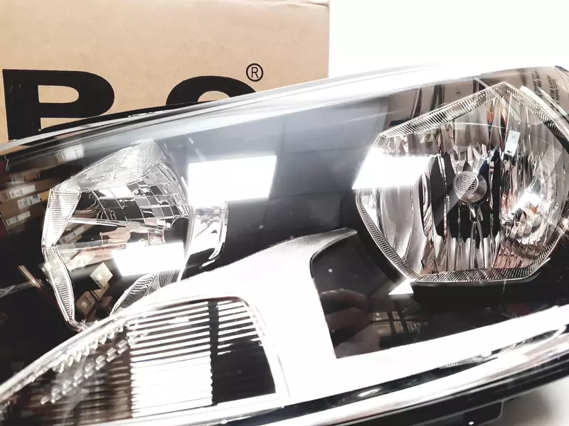 DEPO REFLEKTORY LAMPY PRZÓD VW GOLF VII 12- 