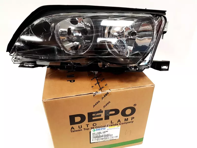 DEPO REFLEKTOR PRZEDNI LEWY BMW 3 E46 2001-