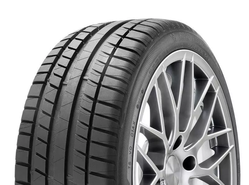 KORMORAN ROAD PERFORMANCE 185/60R15 84 H