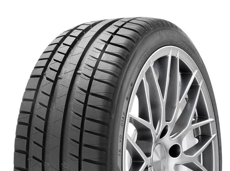 KORMORAN ROAD PERFORMANCE 175/55R15 77 H