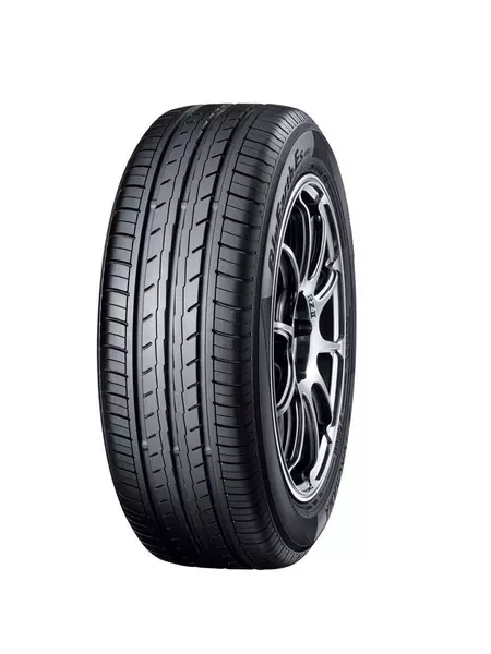 YOKOHAMA BLUEARTH-ES ES32 175/65R14 82 T