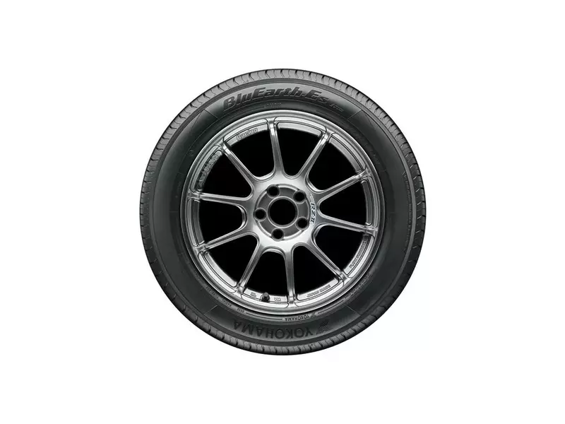 YOKOHAMA BLUEARTH-ES ES32 185/55R15 82 H