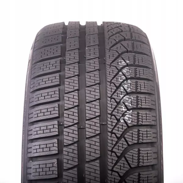 4xPIRELLI P ZERO WINTER 255/50R21 109 V PRZYCZEPNOŚĆ NA ŚNIEGU (3PMSF), RANT OCHRONNY, WZMOCNIENIE (XL) 