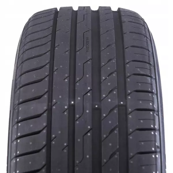 OPONA LETNIA NEXEN N'FERA SPORT SUV 235/45R19 95 W