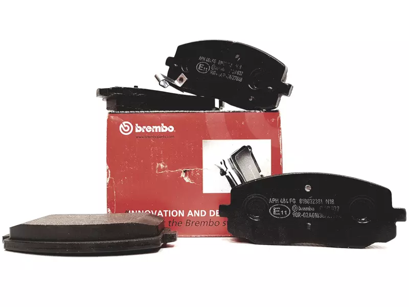 BREMBO KLOCKI HAMULCOWE PRZÓD P 30 032