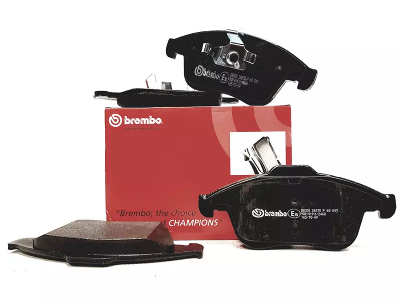 BREMBO Zestaw klocków hamulcowych, hamulce tarczowe P 68 045