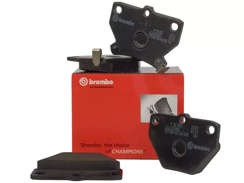 BREMBO KLOCKI HAMULCOWE TYŁ TOYOTA CELICA T23