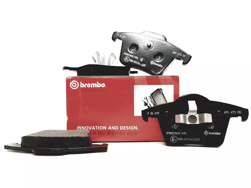 BREMBO Zestaw klocków hamulcowych, hamulce tarczowe P 86 019