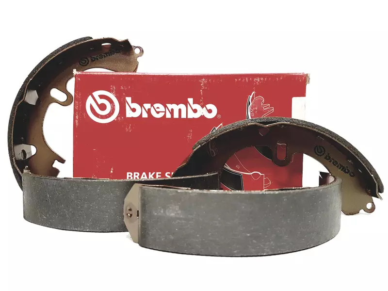 BREMBO SZCZĘKI HAMULCOWE TOYOTA CAMRY CARINA T19