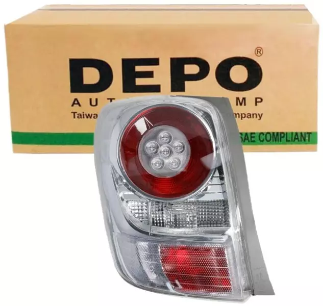 DEPO LAMPA TYŁ TYLNA LEWA TOYOTA VERSO 09-12