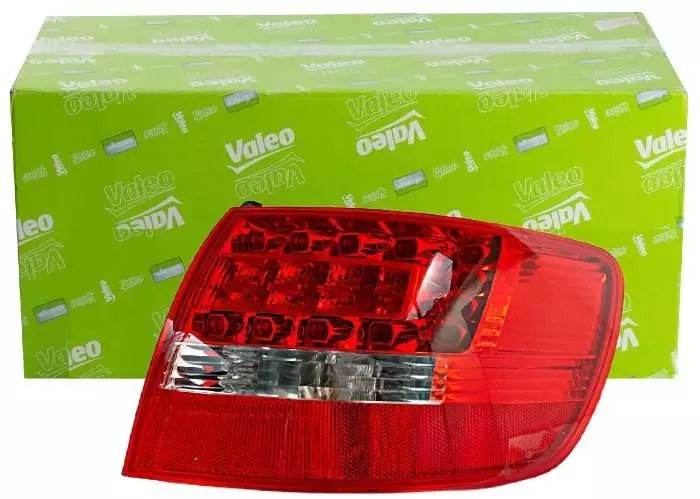 VALEO LAMPA TYLNA 043847