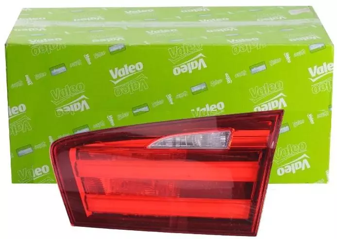 VALEO LAMPA TYLNA 044382